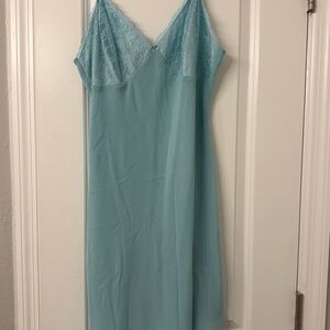 Gilligan & O'Malley Light Blue Lace Chemise